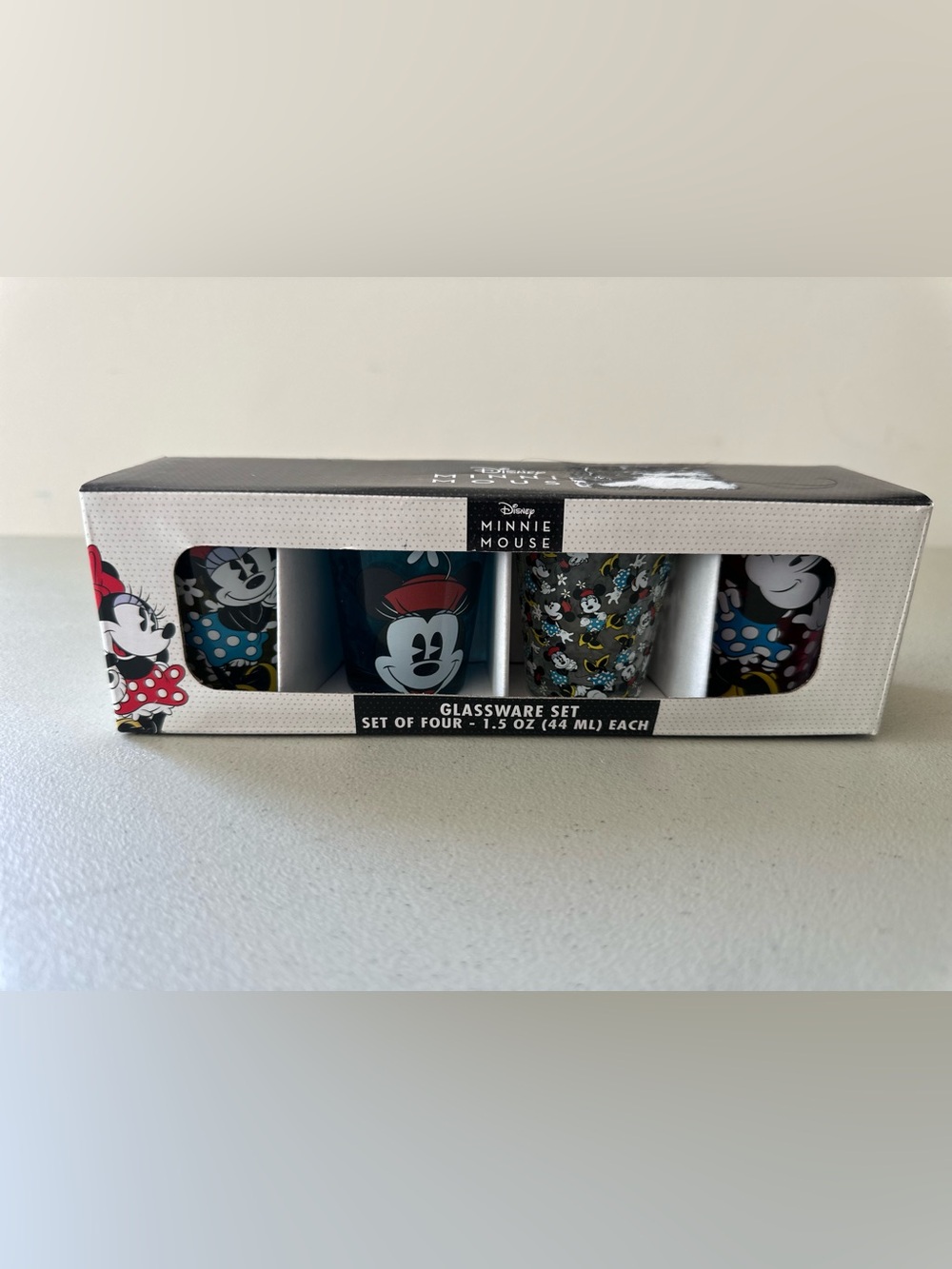 Disney Minnie Mouse Shot Glasses Set of Four NIB Silver Buffalo
